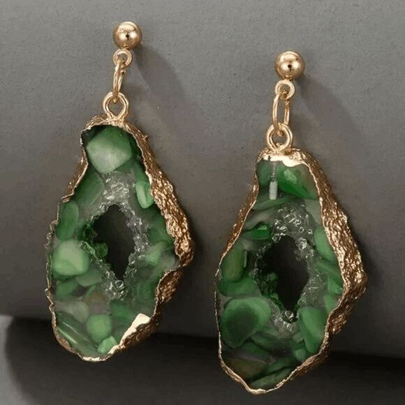 2/$21 Ladies Earthy Green Ladies Earrings - Picture 1 of 6